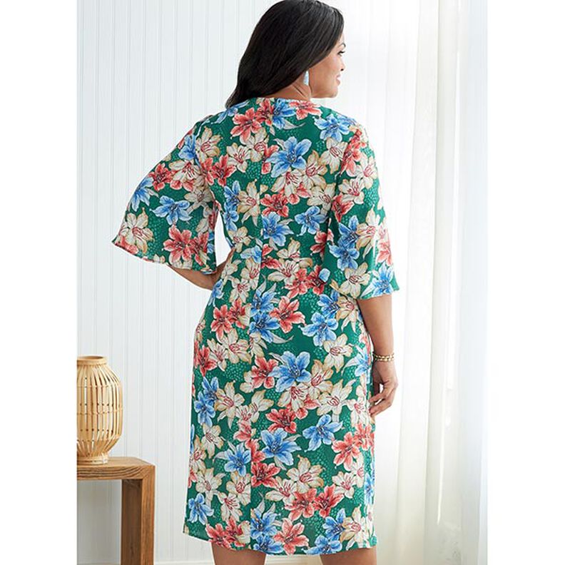 Wrap Dress, Butterick B6826 | 52-58,  image number 5