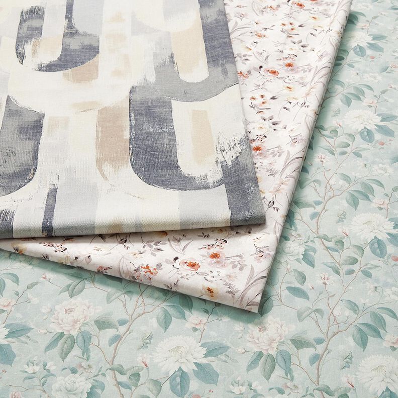 Cotton Poplin subtle flower branches – silver grey/light beige, image number 5