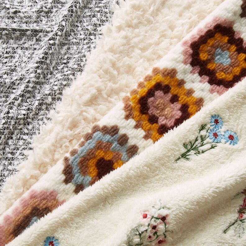Knitted fabric effect yarn – black/white,  image number 7