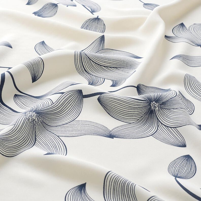 viscose fabric tulips – offwhite/midnight blue,  image number 2