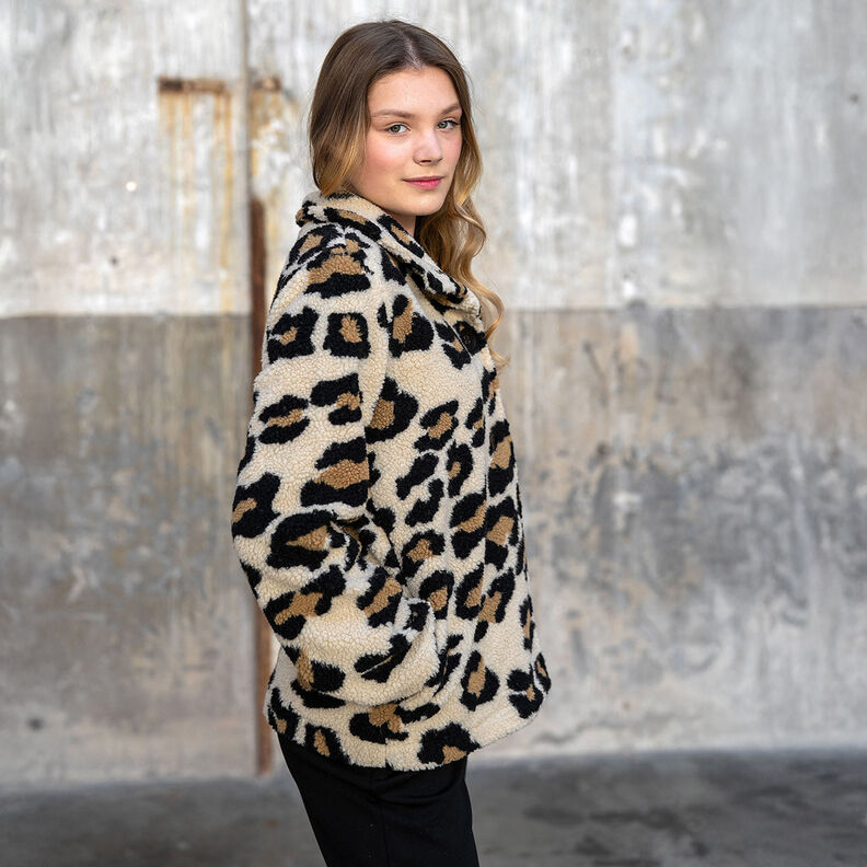 Sherpa teddy plush leopard print – almond/black, image number 6