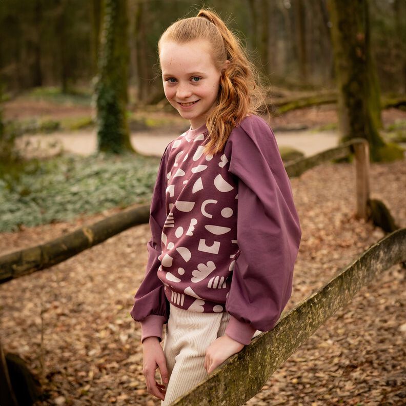 Alpine Fleece Abstract shapes  – grape/natural,  image number 5