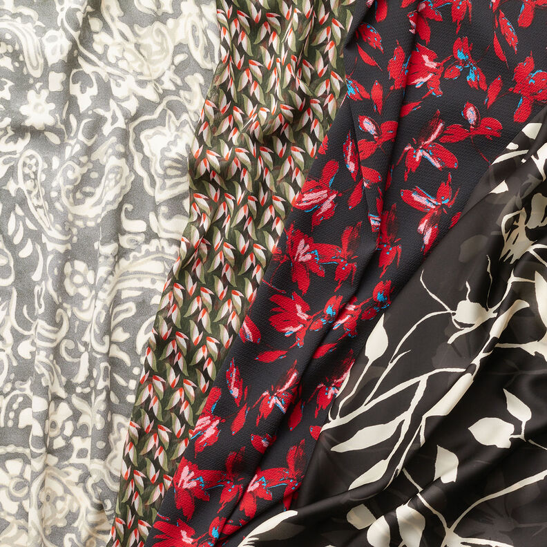 Crêpe Chiffon Leaf Pattern – black/reed,  image number 5