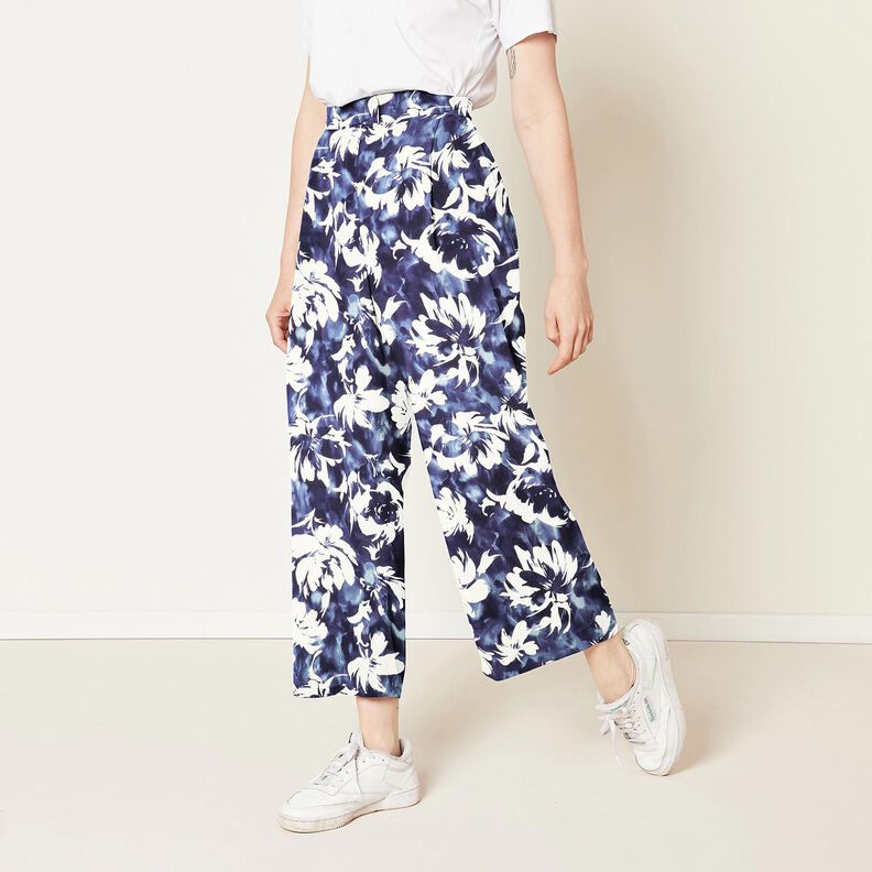 viscose fabric watercolor wild roses – navy blue/offwhite,  image number 6