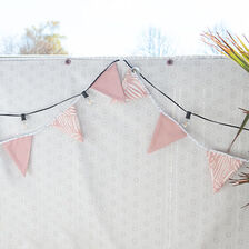 Sewing instructions for bunting